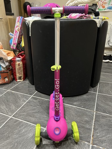 Girls pink trunki wheeled - 3,